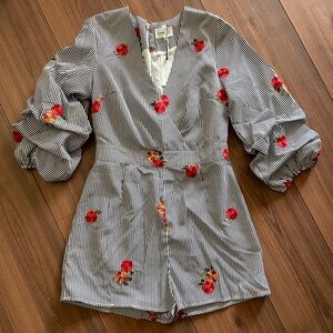 SUGARLIPS V-neck Navy and White Striped Romper with Floral Print, Size Small NWT